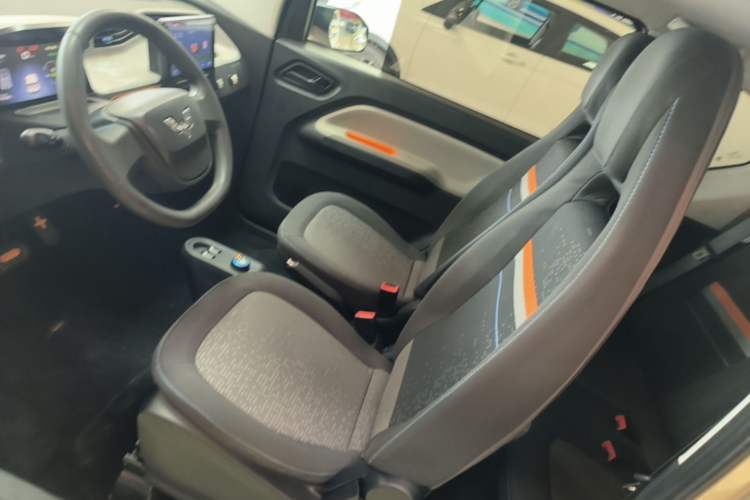 Used Wuling Hongguang MINIEV 2020 Zizai Version Lithium-NMC Left Front Seat