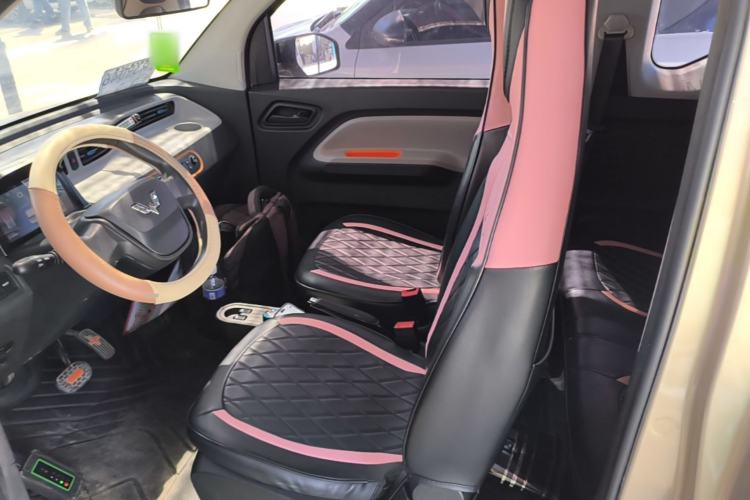 Used Wuling Hongguang MINIEV 2020 Zizai Version Lithium-NMC Left Front Seat