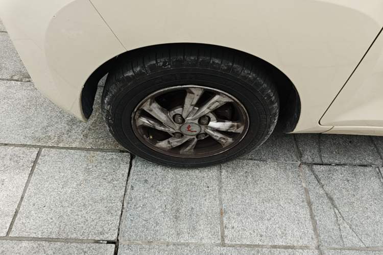 Used Wuling Hongguang MINIEV 2020 Enjoy Edition Lithium-Ion Battery Left Front Wheel Hub