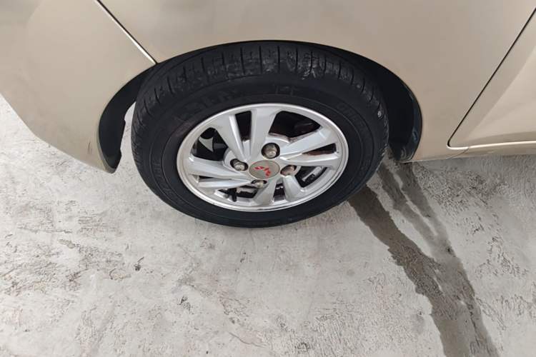 Used Wuling Hongguang MINIEV 2020 Enjoyment Model Lithium Iron Phosphate Left Front Wheel Hub