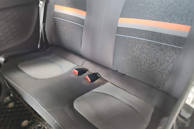 Used Wuling Hongguang MINIEV 2020 Enjoyment Model Lithium Iron Phosphate Left Rear Seat