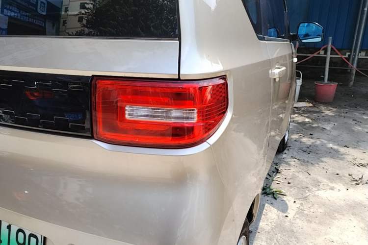 Used Wuling Hongguang MINIEV 2020 Enjoyment Model Lithium Iron Phosphate Right Rear Taillight