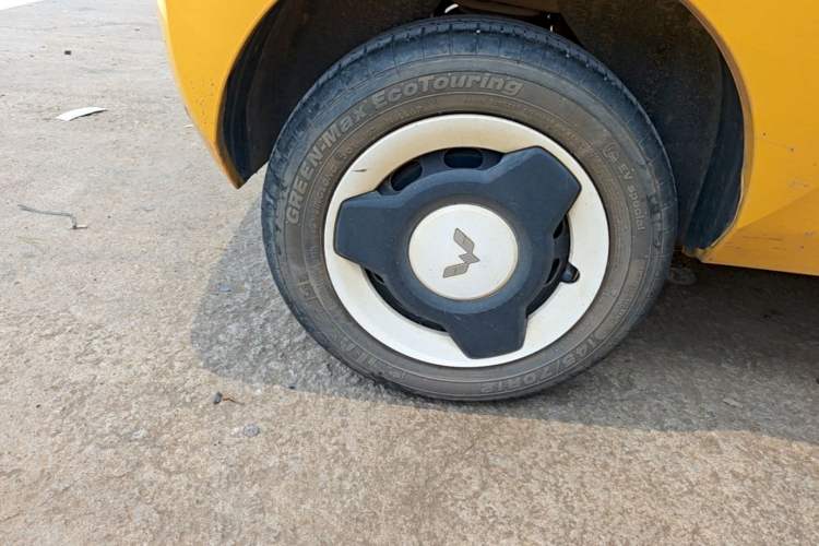 Used Wuling Hongguang MINIEV 2020 Freedom Version Lithium Iron Phosphate Right Rear Wheel Hub