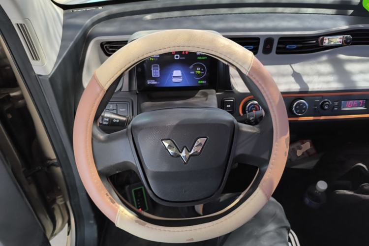 Used Wuling Hongguang MINIEV 2020 Zizai Version Lithium-NMC Steering Wheel