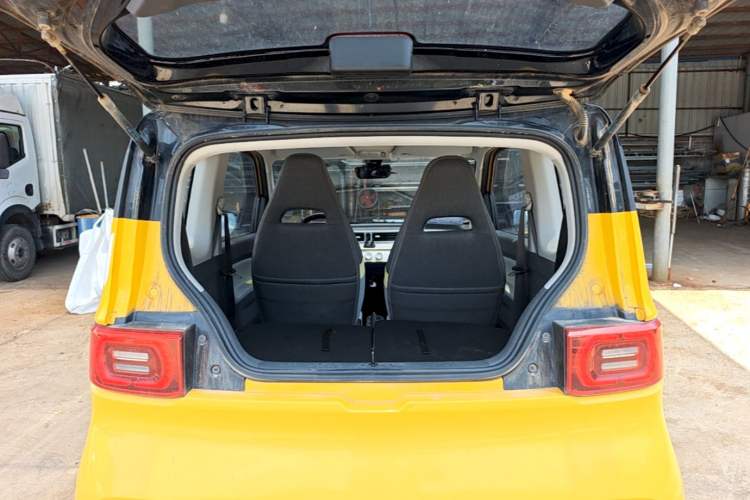 Used Wuling Hongguang MINIEV 2020 Freedom Version Lithium Iron Phosphate Trunk