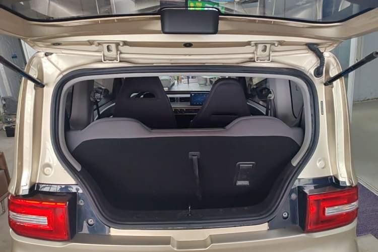 Used Wuling Hongguang MINIEV 2020 Enjoyment Model Lithium Iron Phosphate Trunk