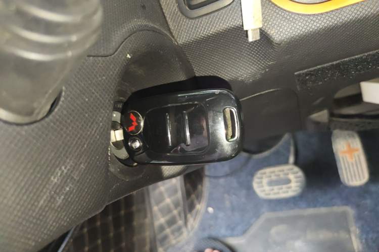 Used Wuling Hongguang MINIEV 2020 Freedom Version Lithium Iron Phosphate Vehicle Key