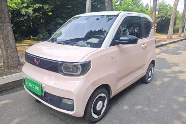 Ojetý Wuling Hongguang MINIEV 2021 Macaron Premium Model – Lithium Iron Phosphate