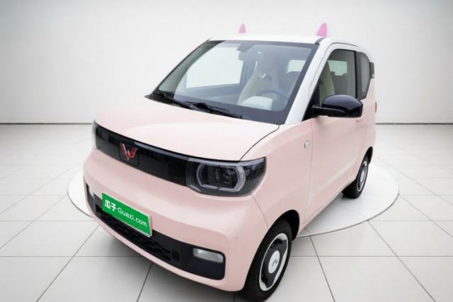 Ojetý Wuling Hongguang MINIEV 2021 Macaron Fashion Model Lithium Iron Phosphate