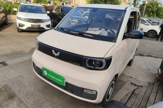 Ojetý Wuling Hongguang MINIEV 2021 Macaron Sandwich Model 170 km Lithium Ternary