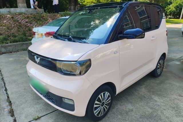 Used Wuling Hongguang MINIEV 2021 Macaron Sandwich Model 170 km Lithium Ternary