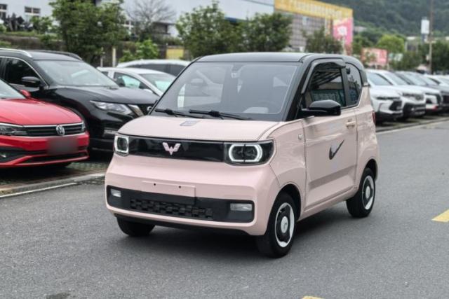 Used Wuling Hongguang MINIEV 2021 Macaron Fashion Model Lithium Iron Phosphate