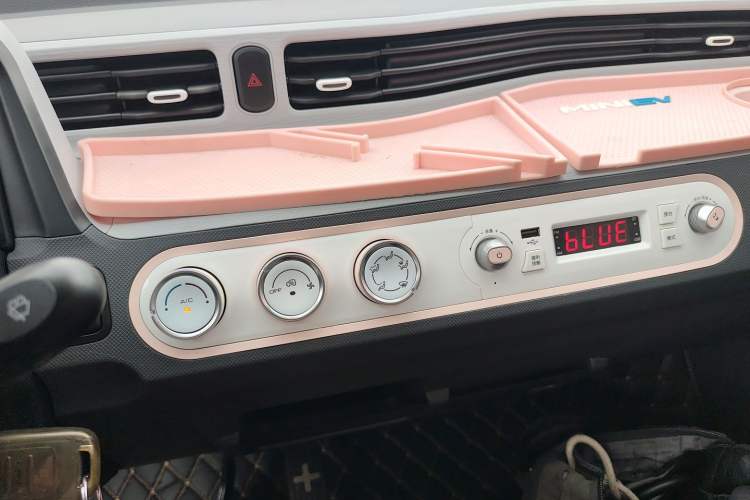 Used Wuling Hongguang MINIEV 2021 Macaron Premium Model – Lithium-NMC Audio And AC Panel