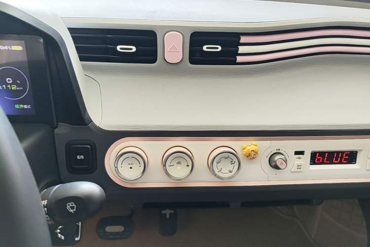 Used Wuling Hongguang MINIEV 2021 Macaron Fashion Edition Lithium-Ion Battery Audio And AC Panel