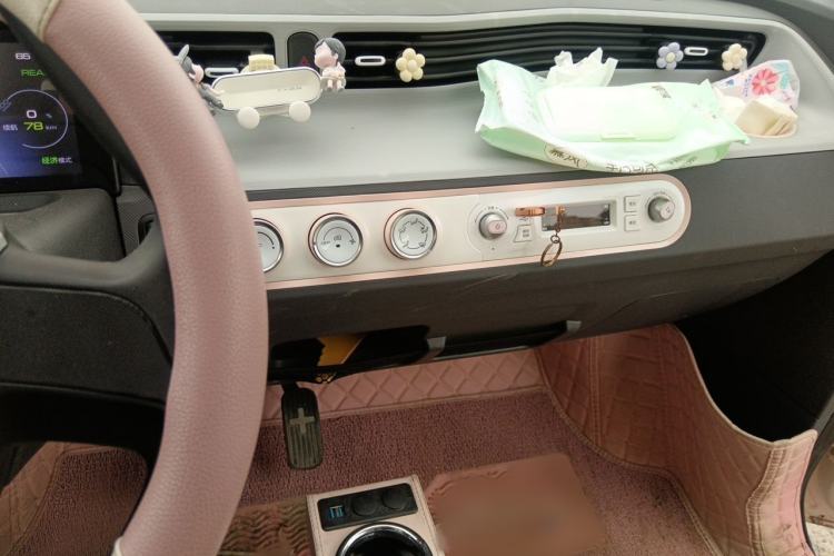 Used Wuling Hongguang MINIEV 2021 Macaron Fashion Model Lithium Iron Phosphate Audio And AC Panel