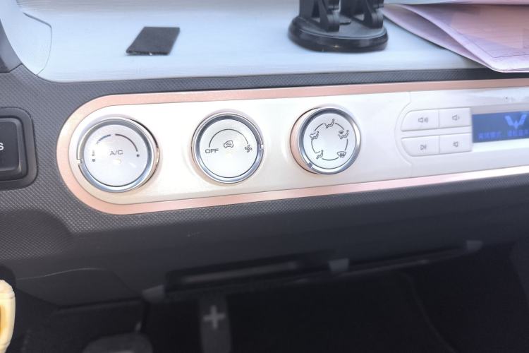 Used Wuling Hongguang MINIEV 2021 Macaron Premium Model – Lithium-NMC Audio And AC Panel