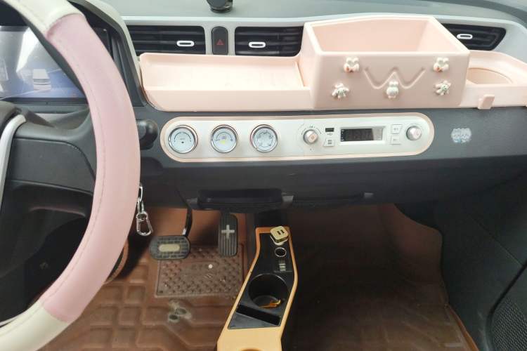 Used Wuling Hongguang MINIEV 2021 Macaron Fashion Model Lithium Iron Phosphate Audio And AC Panel