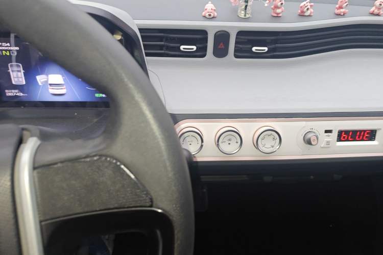 Used Wuling Hongguang MINIEV 2021 Macaron Fashion Edition Lithium-Ion Battery Audio And AC Panel