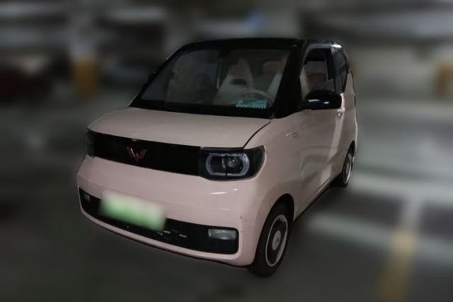 Used Wuling Hongguang MINIEV 2021 Macaron Sandwich Model 170 km Lithium Iron Phosphate