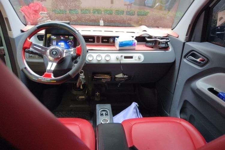 Used Wuling Hongguang MINIEV 2021 Macaron Premium Model – Lithium-NMC Center Console