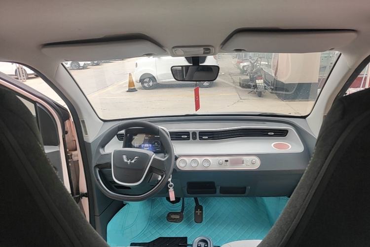 Used Wuling Hongguang MINIEV 2021 Macaron Premium Model – Lithium Iron Phosphate Center Console