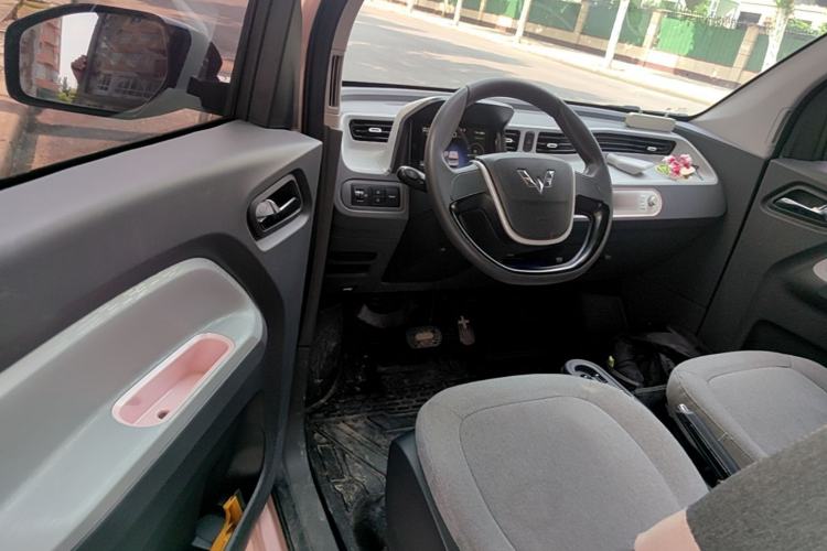 Used Wuling Hongguang MINIEV 2021 Macaron Premium Model – Lithium Iron Phosphate Driver Seat