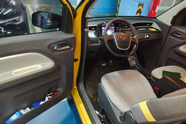 Used Wuling Hongguang MINIEV 2021 Macaron Premium Model – Lithium Iron Phosphate Driver Seat
