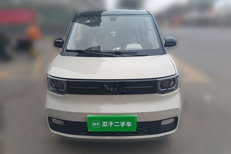Used Wuling Hongguang MINIEV 2021 Macaron Sandwich Model 120 km Lithium NMC Front