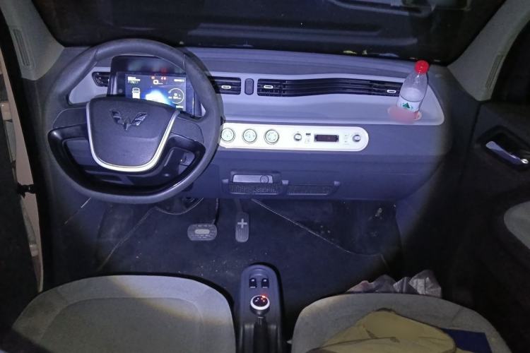 Used Wuling Hongguang MINIEV 2021 Macaron Premium Model – Lithium Iron Phosphate Interior 2