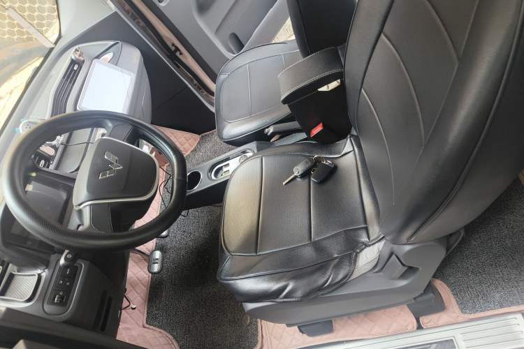 Used Wuling Hongguang MINIEV 2021 Macaron Premium Model – Lithium Iron Phosphate Left Front Seat