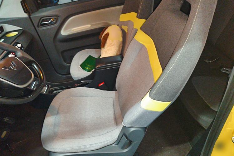 Used Wuling Hongguang MINIEV 2021 Macaron Premium Model – Lithium Iron Phosphate Left Rear Seat