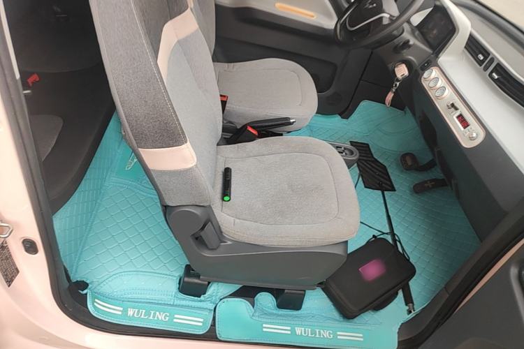 Used Wuling Hongguang MINIEV 2021 Macaron Premium Model – Lithium Iron Phosphate Right Front Seat