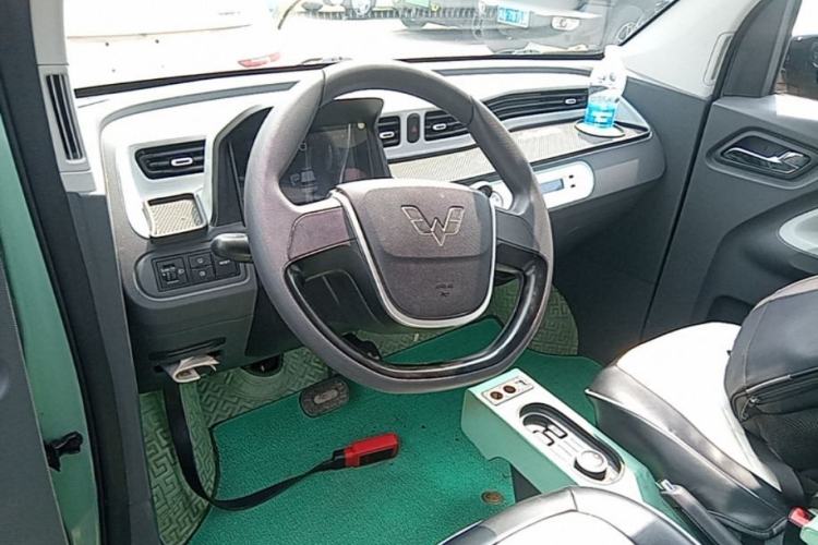 Used Wuling Hongguang MINIEV 2021 Macaron Premium Model – Lithium-NMC Steering Wheel