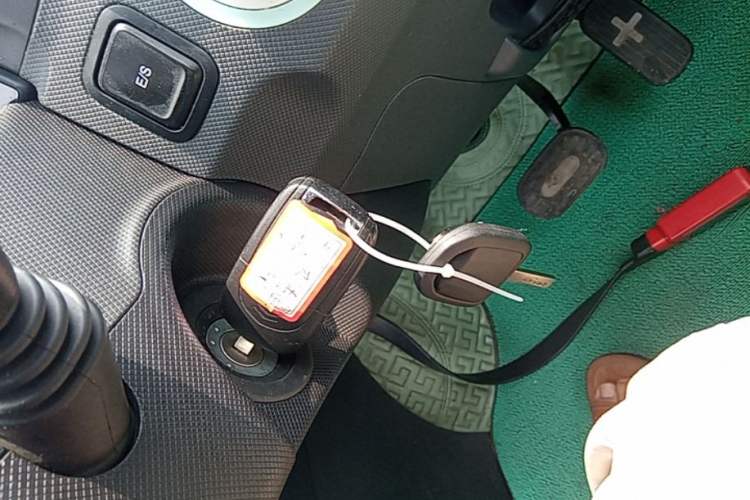 Used Wuling Hongguang MINIEV 2021 Macaron Premium Model – Lithium-NMC Vehicle Key
