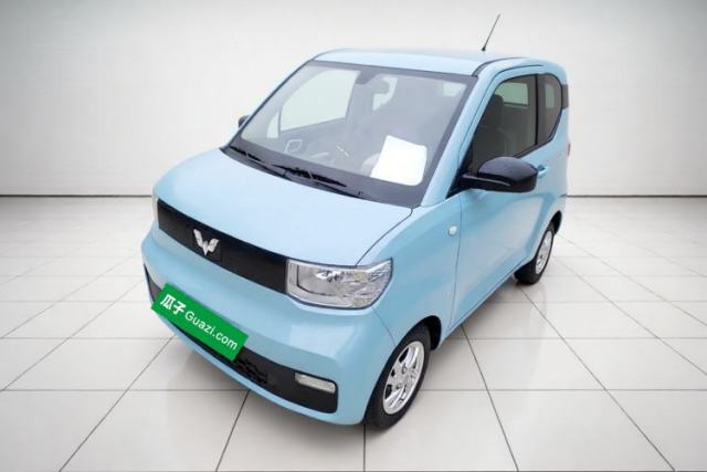 Ojetý Wuling Hongguang MINIEV 2021 Macaron Premium Model – Lithium Iron Phosphate