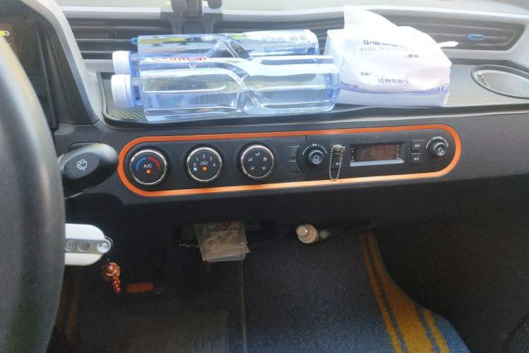 Used Wuling Hongguang MINIEV 2021 Macaron Premium Model – Lithium-NMC Audio And AC Panel