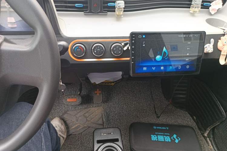 Used Wuling Hongguang MINIEV 2021 Macaron Fashion Model Lithium Iron Phosphate Audio And AC Panel