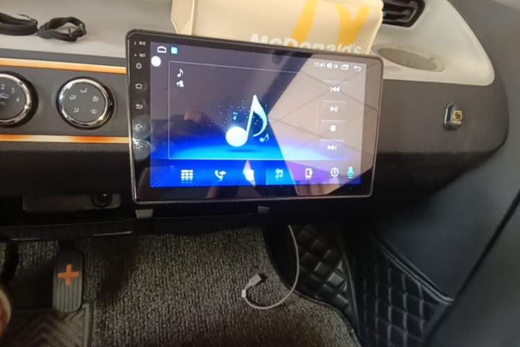 Used Wuling Hongguang MINIEV 2021 Macaron Premium Model – Lithium Iron Phosphate Audio And AC Panel