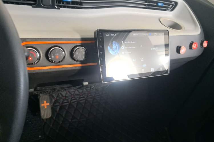Used Wuling Hongguang MINIEV 2021 Macaron Fashion Model Lithium Iron Phosphate Audio And AC Panel