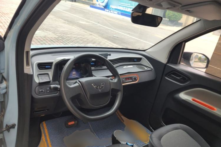 Used Wuling Hongguang MINIEV 2021 Macaron Premium Model – Lithium-NMC Center Console