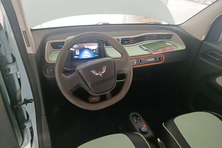 Used Wuling Hongguang MINIEV 2021 Macaron Premium Model – Lithium Iron Phosphate Center Console