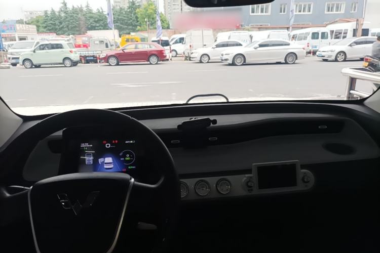 Used Wuling Hongguang MINIEV 2021 Macaron Premium Model – Lithium Iron Phosphate Center Console