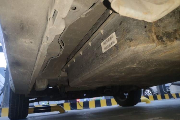 Used Wuling Hongguang MINIEV 2021 Macaron Fashion Model Lithium Iron Phosphate Chassis Rear Left