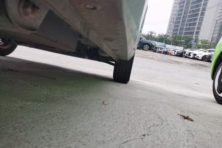 Used Wuling Hongguang MINIEV 2021 Macaron Fashion Edition Lithium-Ion Battery Chassis Rear Right