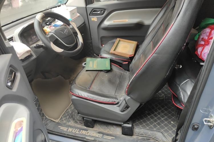 Used Wuling Hongguang MINIEV 2021 Macaron Premium Model – Lithium Iron Phosphate Driver Seat
