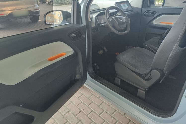 Used Wuling Hongguang MINIEV 2021 Macaron Premium Model – Lithium Iron Phosphate Driver Seat