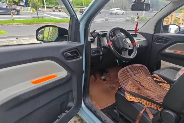 Used Wuling Hongguang MINIEV 2021 Macaron Premium Model – Lithium Iron Phosphate Driver Seat