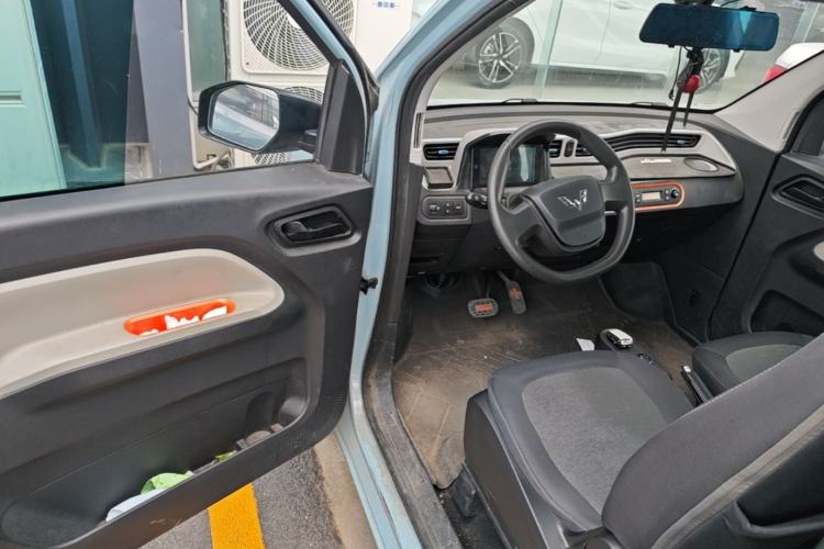 Used Wuling Hongguang MINIEV 2021 Macaron Fashion Edition Lithium-Ion Battery Driver Seat