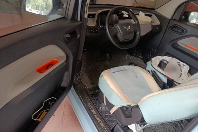 Used Wuling Hongguang MINIEV 2021 Macaron Premium Model – Lithium Iron Phosphate Driver Seat