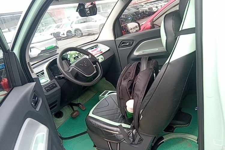 Used Wuling Hongguang MINIEV 2021 Macaron Premium Model – Lithium Iron Phosphate Driver Seat